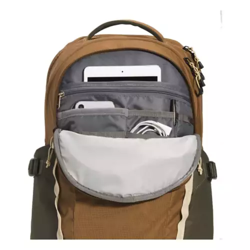 The North Face Recon Backpack 5 The North Face Recon Backpack - Image 3